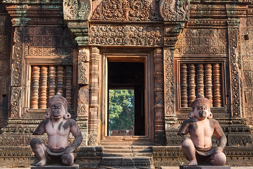 statue architecture sunrise temple cambodge cambodia angkor leverdesoleil banteaysrei