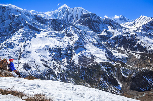 travel nepal mountain snow color beautiful horizontal trek landscape colorful asia outdoor scenic peak remote majestic annapurnacircuit annapurna himalayas trekker gandaki annapurnaconservationarea