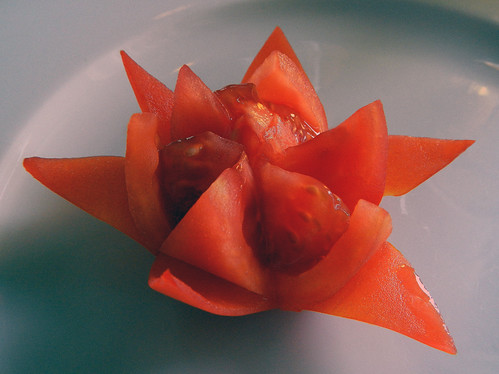 HalongBay Lunch: Sculpted Tomato
