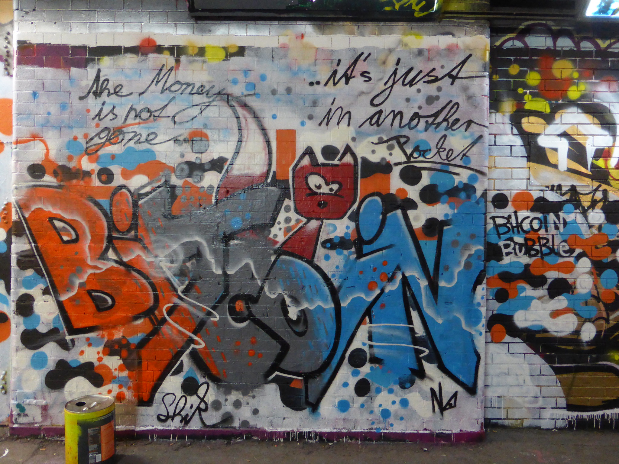 Bitcoin graffiti, Leake Street