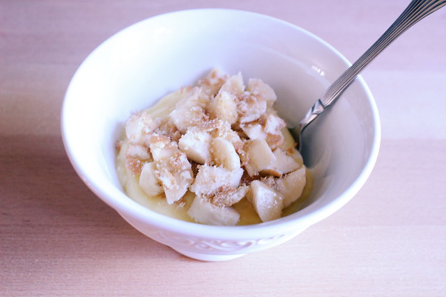 greek yogurt 52 ways: no. 4 banana pudding with vanilla wafer crumble