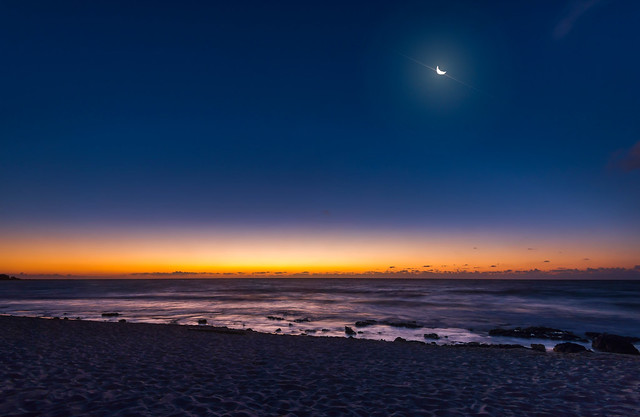 Sunrise Moonset @ Akumal Beach, Mexico