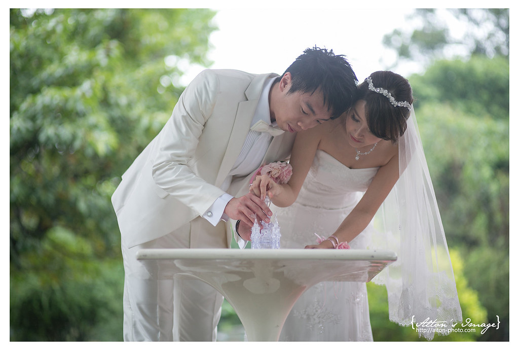 [高雄婚攝] 筌 & 涵 婚禮側拍@橋頭糖廠白屋