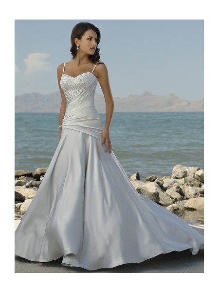 beach style wedding dress