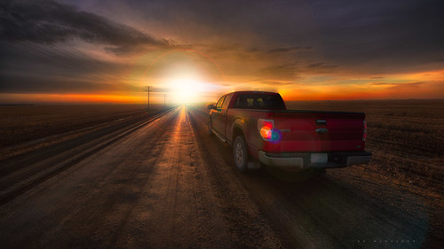 road canada truck sunrise photography dawn nikon f150 dirt saskatchewan gravel ianmcgregor ianmcgregorphotographycom