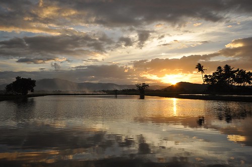 sunset reflection philippines laguna