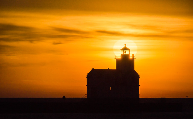 Sunrise, Lighthouse, Kewaunee, Wisconsin, Lake Michigan, Silhouette