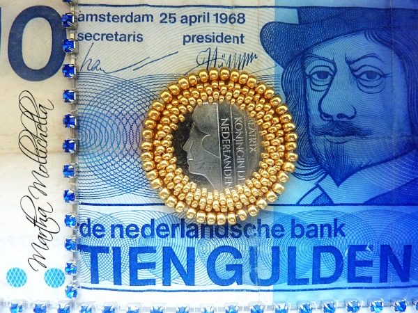 numismatic jewels dutch banknotes gulden embroidered Numismatic Jewels by Martha Mollichella special money jewelry coins and banknotes handmade in Italy
