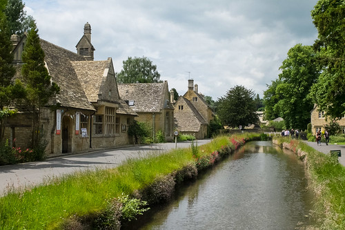 uk summer england river scenery village scenic cotswolds gloucestershire picturesque lowerslaughter 2016 rivereye fujix20 fujifilmx20