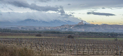 sky españa mountain snow field clouds sunrise town spain village wine peak grapes aragon aragón moncayo agón