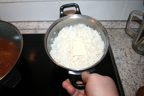 35 - Butter in Reis schwenken / Melt butter in rice