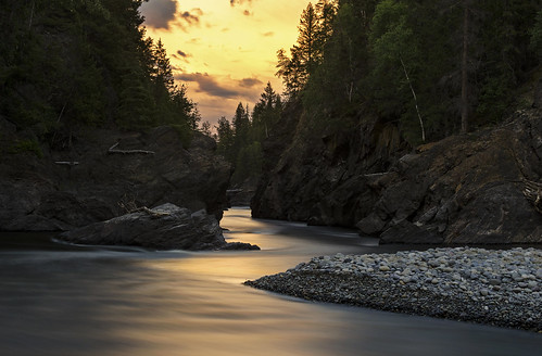 sunset summer canada west water river bc britishcolumbia interior north blackwater cariboo quesnel nd400