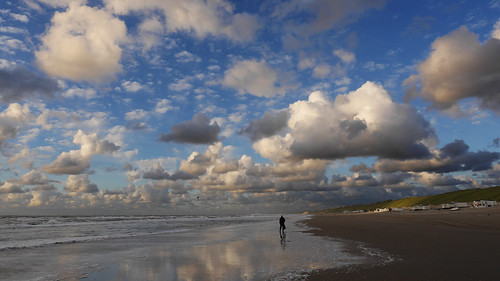 sunset sea beach netherlands clouds strand lumix coast zonsondergang sand dunes nederland wolken zee panasonic dmc zand kust beverwijk wijkaanzee 1235 gh3 dunen 1235mm