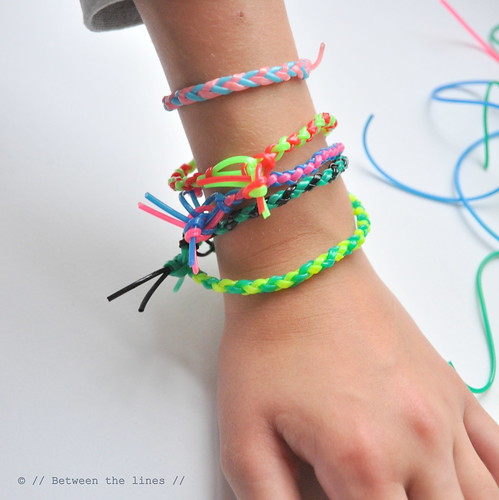 // Between the lines //: Colorful four strand round braid bracelets :: DIY