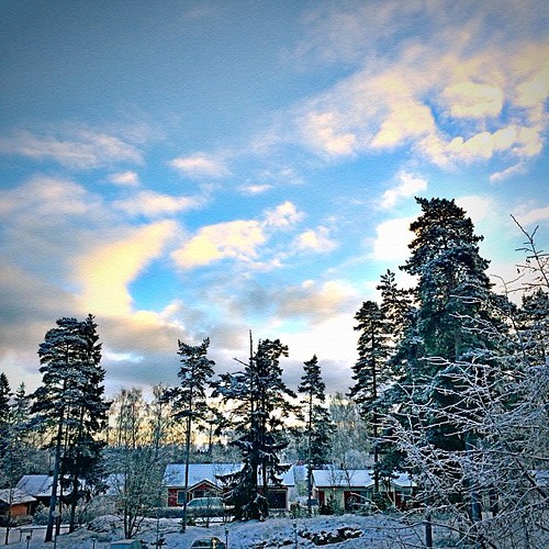 blue winter sky sun white snow cold finland square turku squareformat iphoneography instagramapp uploaded:by=instagram foursquare:venue=4e736410e4cd876b6e075e18