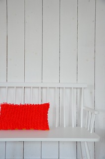 wood & wool striped pillow