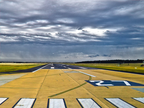 airport aircraft australia melbourne runway