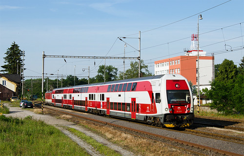951010 263003 zssk stanica gbely station railway škoda electric locomotive slovakia nikis182