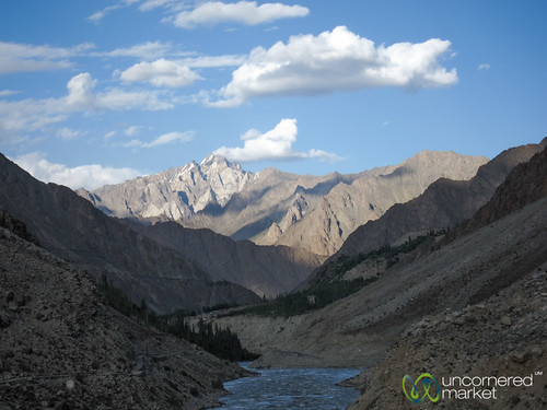 india mountains landscape kashmir ladakh busjourney srinagartoleh kashmirtoladakh