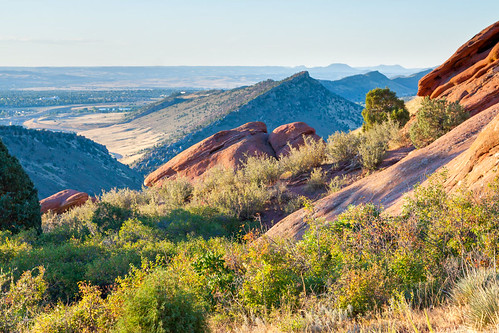 morning summer foothills mountains sunrise golden colorado unitedstates geology morrison rockformations redrockspark