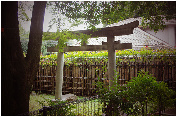 旧渋沢庭園（鳥居）