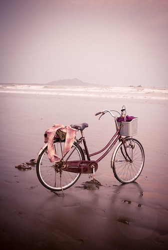 ocean pink sunset bike bicycle bay burma myanmar ocha rakhine sittwe