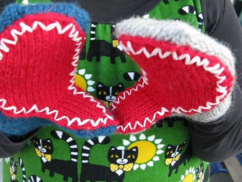 Shark mittens
