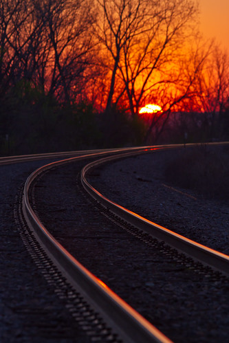 railroad sunset reflection up illinois sub rail il chester unionpacific goldenhour subdivision railfanning
