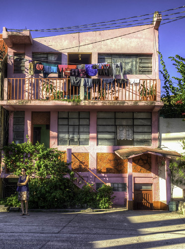 pink house flores architecture guatemala hdr streetview peten