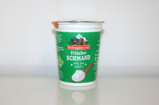 10 - Zutat Schmand / Ingredient sour cream