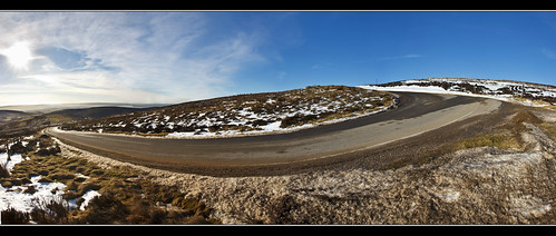 road panorama sun snow aberdeenshire cairnomount b974 hillpass