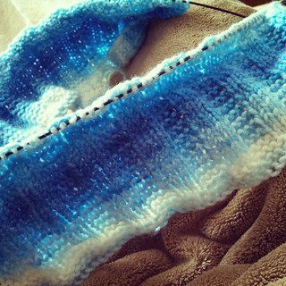 Snow day knitting #knitstagram #getyourkniton #babyknits #KnittingTherapy #handknit