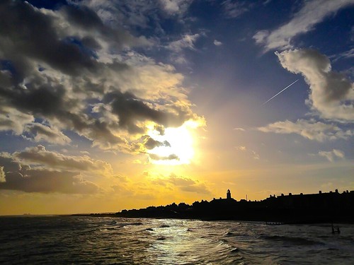 winter sunset shadow sea england cloud sunlight silhouette landscape seaside unitedkingdom dusk smartphone southwold iphone 2014 iphone5