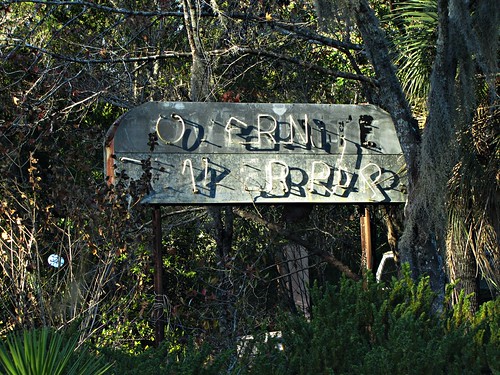 rust neon florida decay trailerpark perry smalltown metalsigns vintagesigns