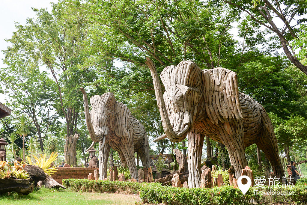泰国佛统木雕博物馆 Woodland Muangmai (9)