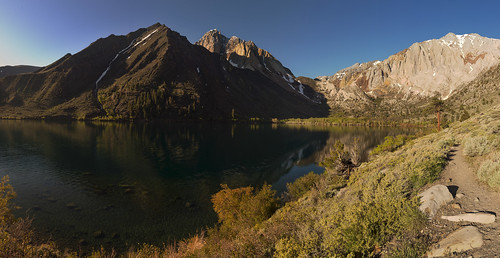 mountain lake calm serene peaks mammothlakes alpinelake easternsierra convictlake