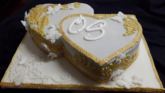 Golden Anniversary/Wedding Cake by Franc Linda