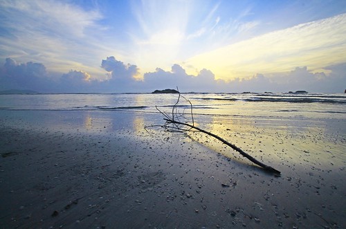 trip travel sun beach sunrise canon eos coast shorelines seascapes places malaysia tamron kuantan pahang tamronlens beserah tamronwideangle balok canoneos700d tamron1024mm tamronspaf1024mmf3545diii eos700d rebelt5i