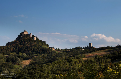 italy castle landscape italia castello paesaggio rossena