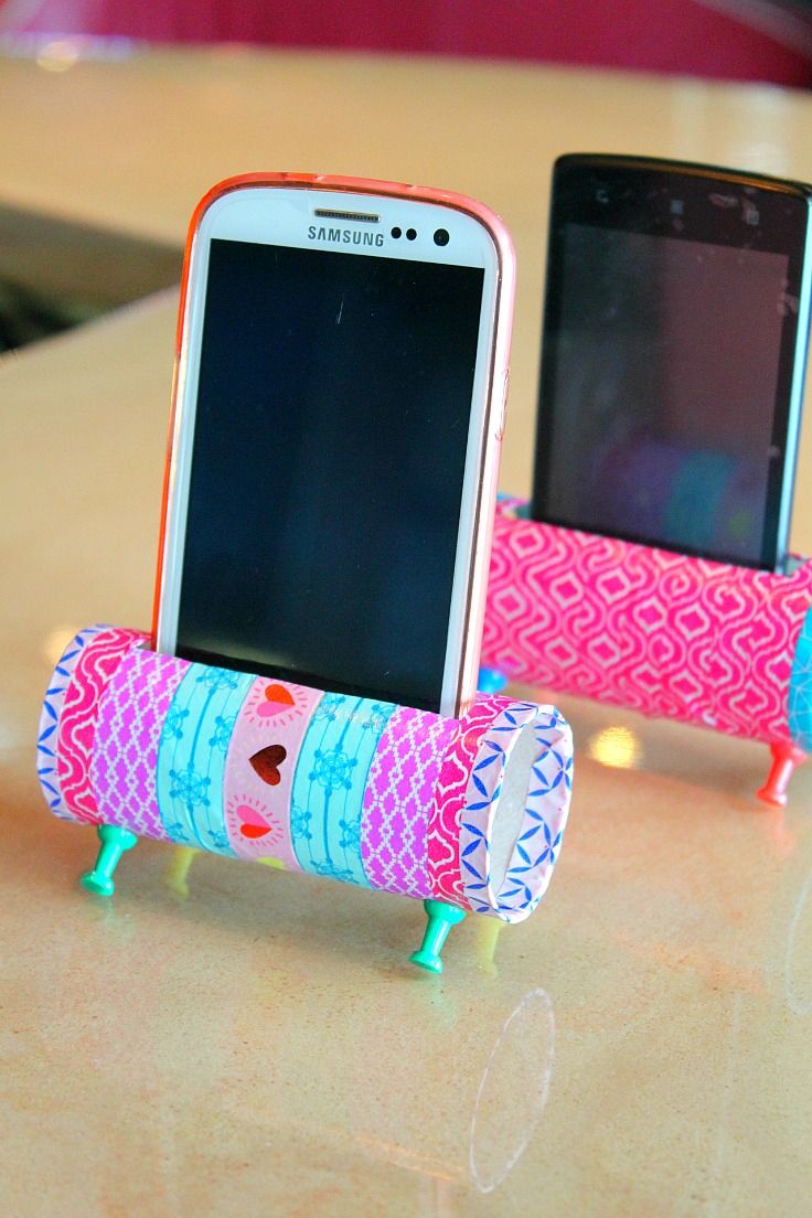 Easy DIY Phone Holder using toilet paper rolls