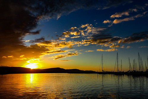 sunset beach australia queensland airlie