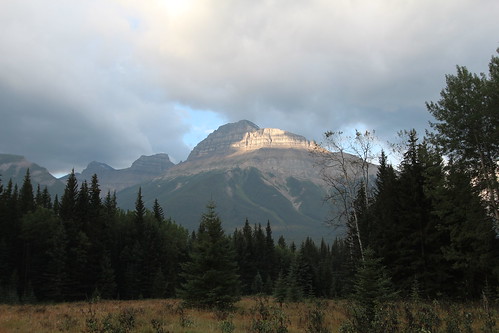 park mountain sunrise rockies canadian national banff pilot