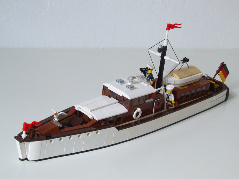 MOC: Yacht "Sirius" - LEGO Town - Eurobricks Forums
