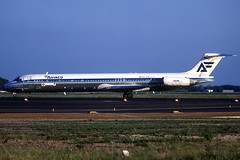 Aviaco MD-88 EC-FJE BCN 14/08/1999