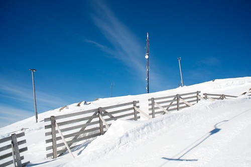 sky snow mast antenna