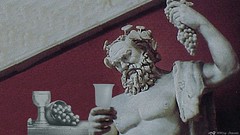 Di ( Dionysus ; the god of wine )