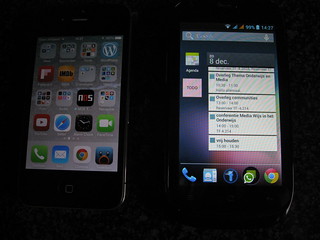 AT-AS40DS vs iPhone 4S