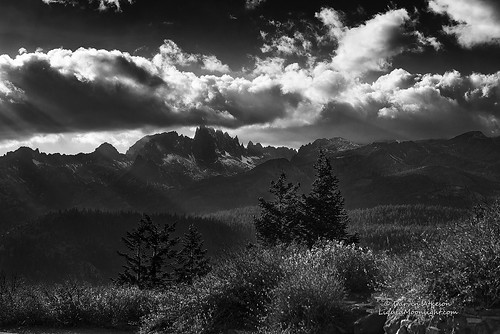 blackandwhite mountains fall forest landscape spires nevada dramatic sierra mammoth edge jagged peaks eastern minarets darvin sawtoothed atkeson darv liquidmoonlightcom