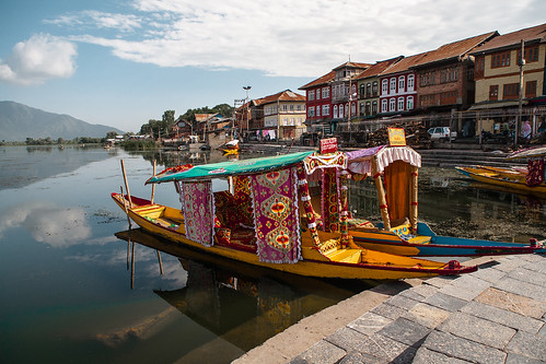 India - Dal lake, Srinagar, Kashmir