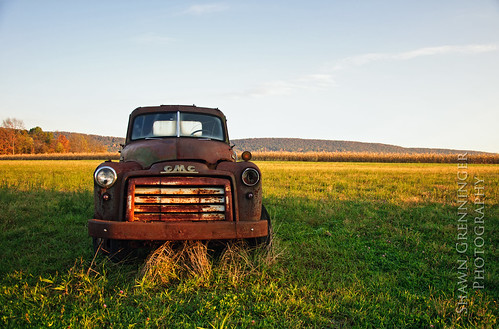 old morning autumn usa moon fall field rural truck october pennsylvania rusty foliage pa rusted oldtruck gmc oval 1949 2013 1949gmc 49gmc 49gmctruck